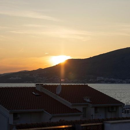 Studio-Appartements Emwey Trogir Kültér fotó