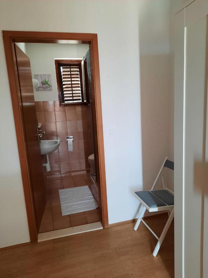 Studio-Appartements Emwey Trogir Kültér fotó
