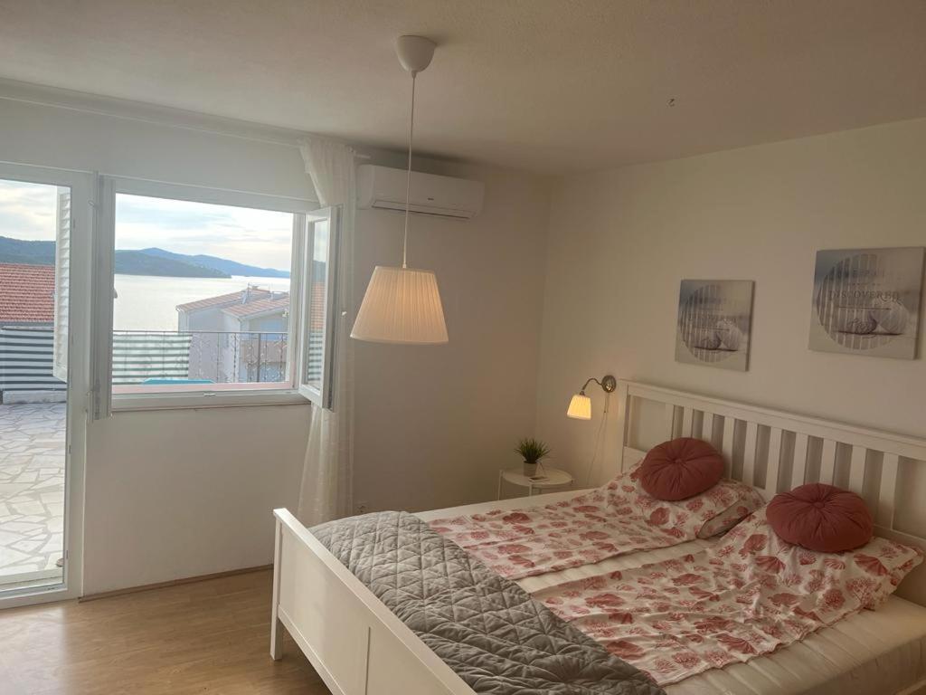 Studio-Appartements Emwey Trogir Kültér fotó