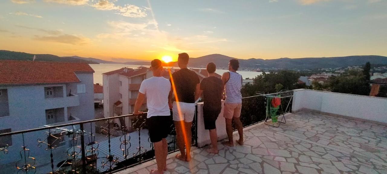 Studio-Appartements Emwey Trogir Kültér fotó