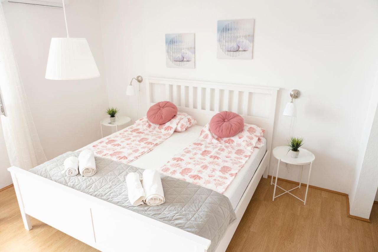 Studio-Appartements Emwey Trogir Kültér fotó