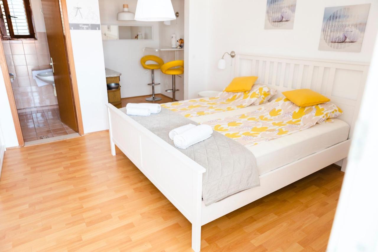 Studio-Appartements Emwey Trogir Kültér fotó