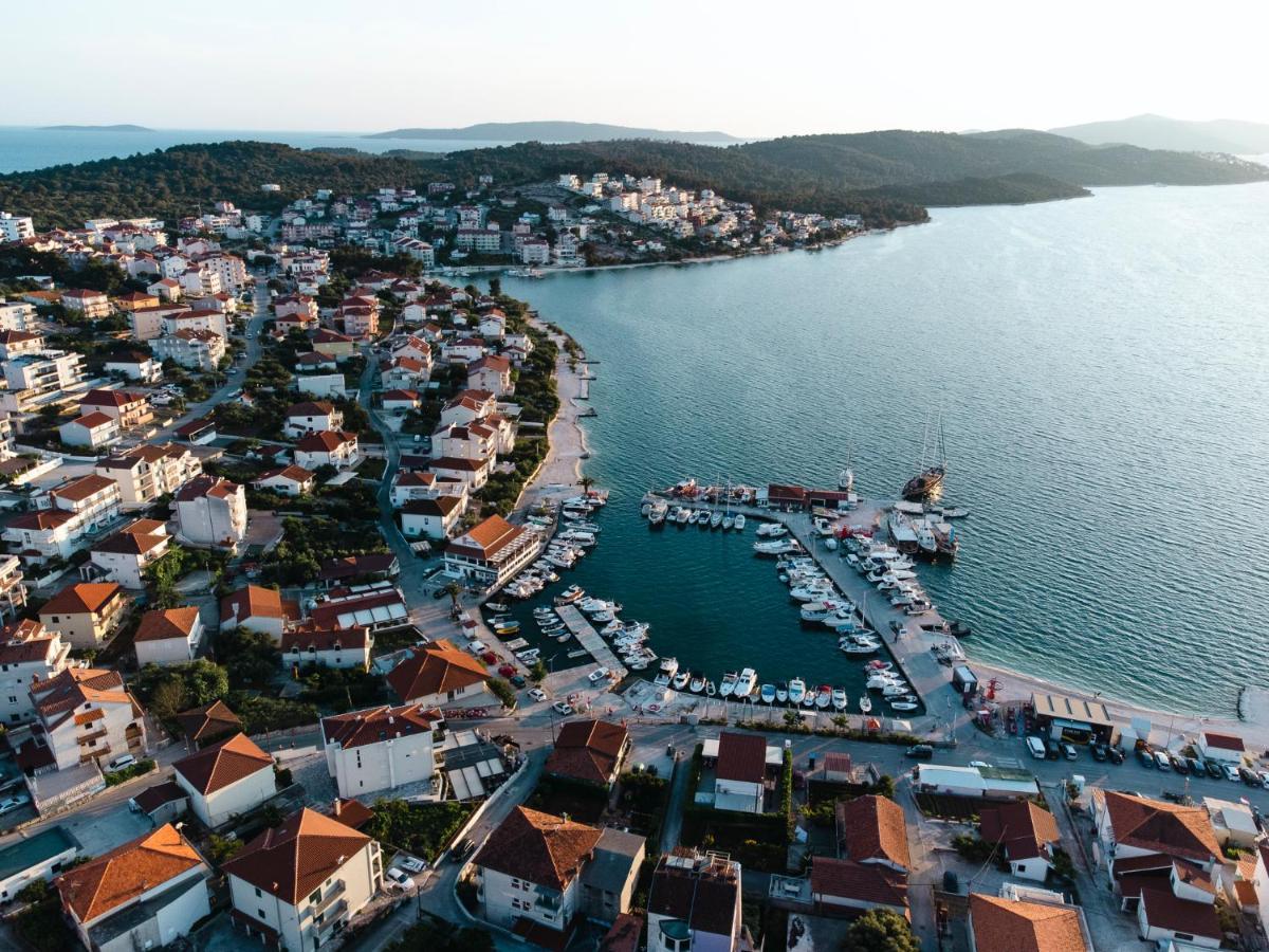 Studio-Appartements Emwey Trogir Kültér fotó