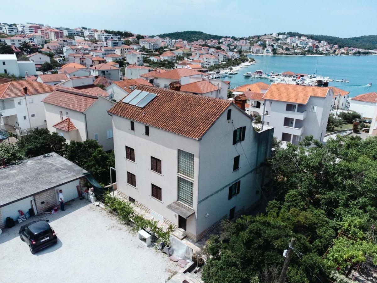 Studio-Appartements Emwey Trogir Kültér fotó