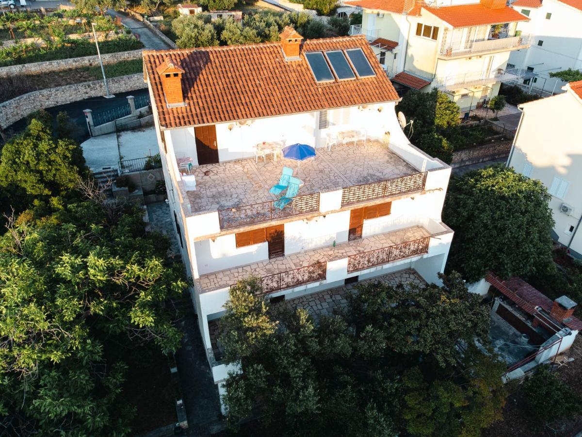 Studio-Appartements Emwey Trogir Kültér fotó
